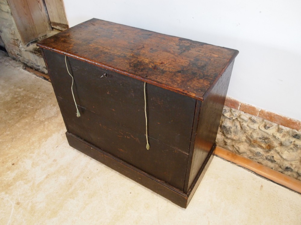 Chest of drawers rare Georgian engineers or carpenters chest c1790 View III