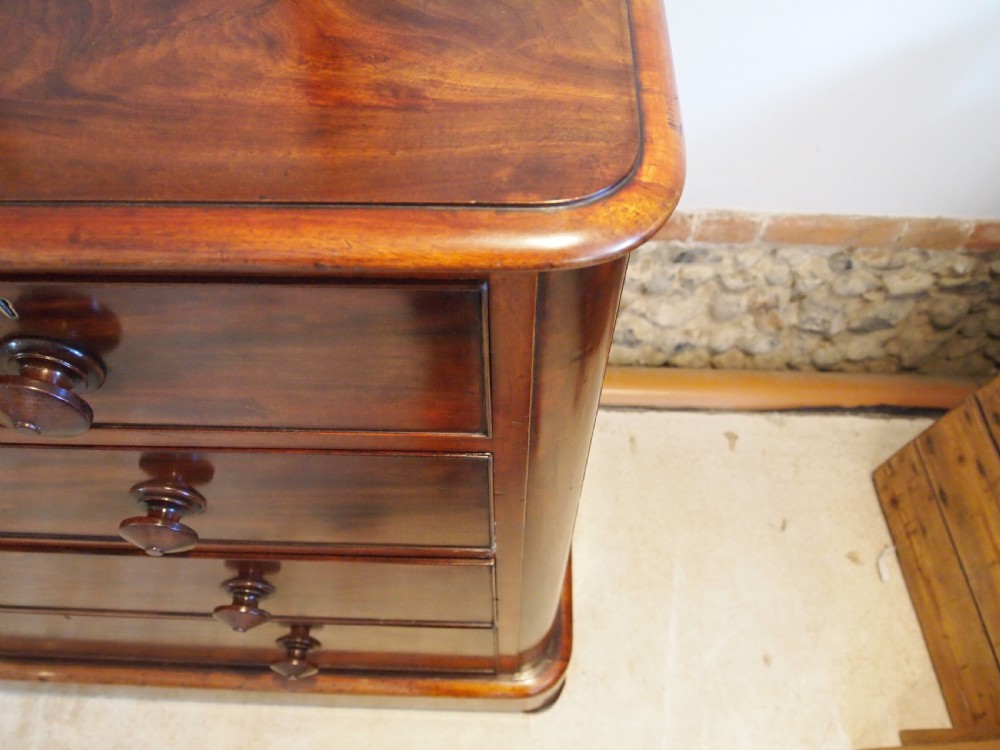 Chest of drawers stunning early Victorian Mahogany c1850 View VI