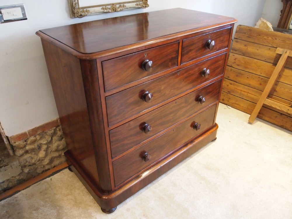 Chest of drawers stunning early Victorian Mahogany c1850 View VII