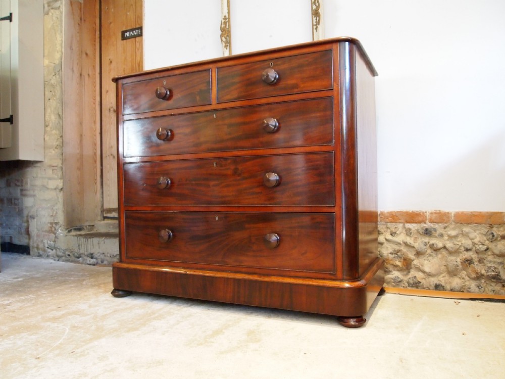 Chest of drawers stunning early Victorian Mahogany c1850 View VIII