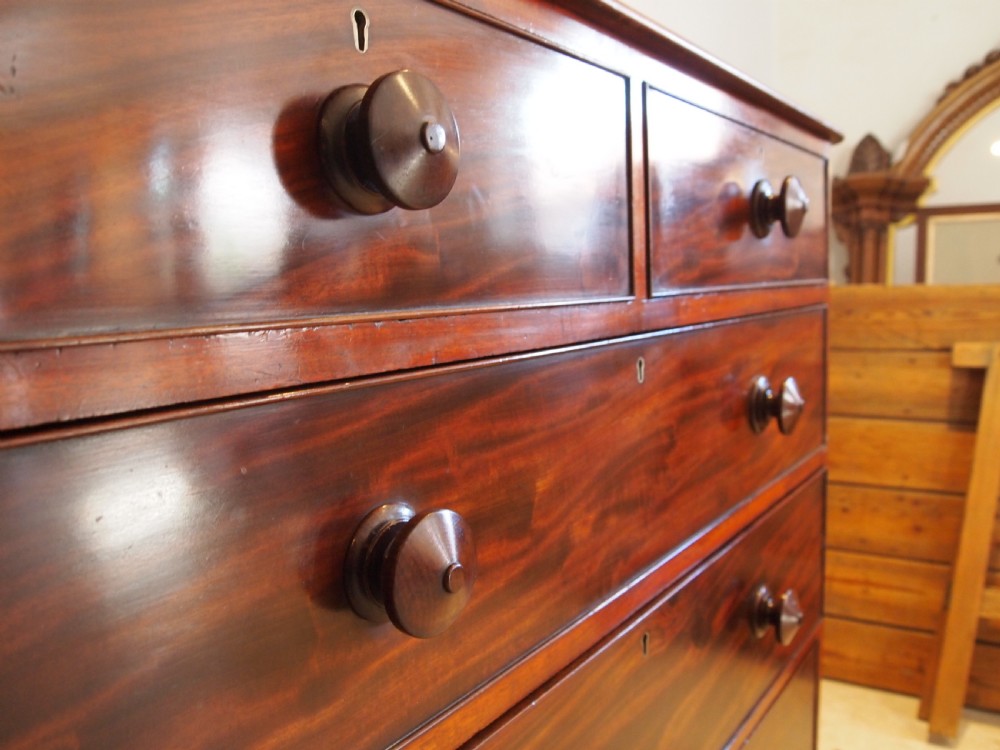 Chest of drawers stunning early Victorian Mahogany c1850 View X