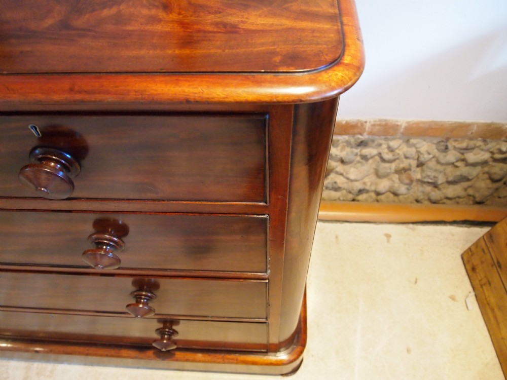 Chest of drawers stunning early Victorian Mahogany c1850 View XIV