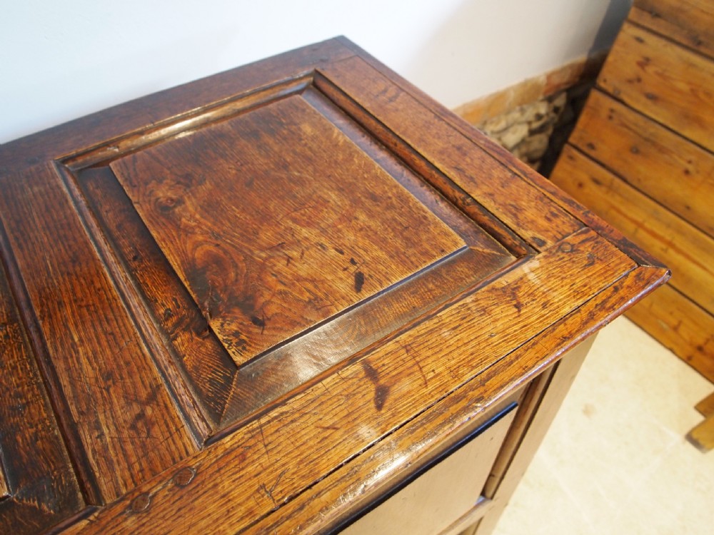 Coffer chest blanket box Queen Anne Oak c1700 View V