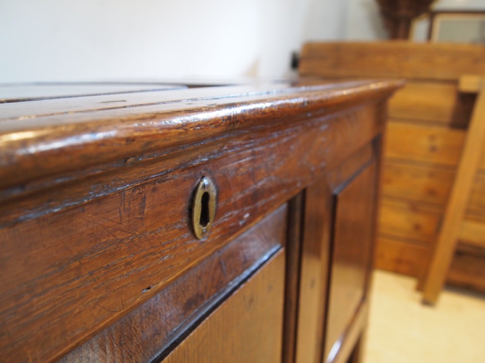 Coffer chest blanket box Queen Anne Oak c1700 View VI