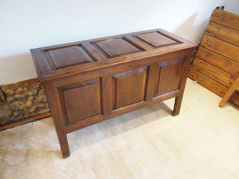 Coffer chest blanket box Queen Anne Oak c1700 View XI