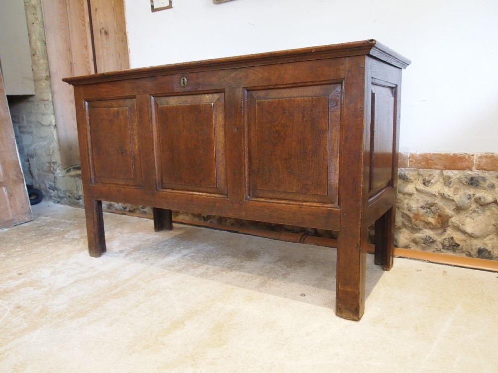 Coffer chest blanket box Queen Anne Oak c1700 View XV
