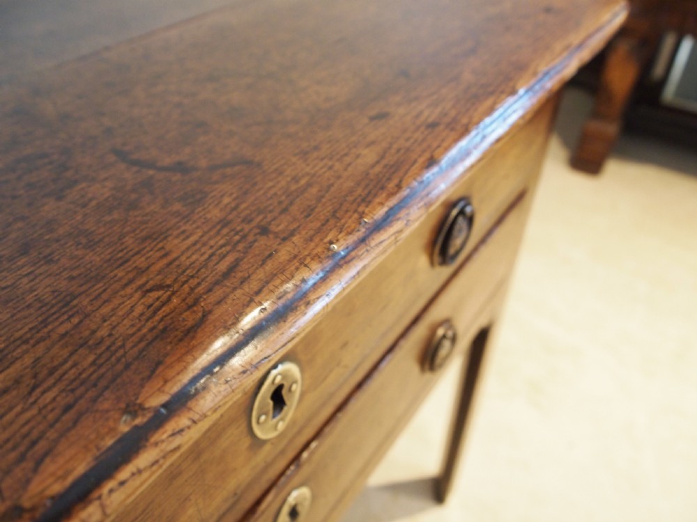 Table stunning Lowboy George II Oak side lamp console c1750 View VII