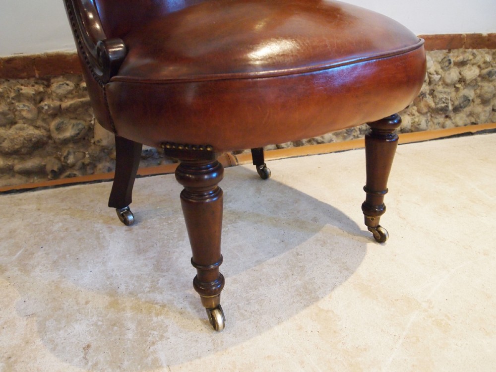 Chair fine William IV Mahogany and chestnut leather desk c1835 View X
