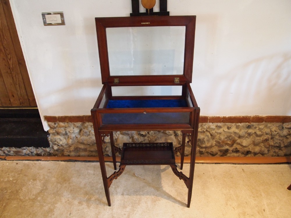 Table display bijouterie fine Victorian Mahogany Chippendale c1890 View VIII