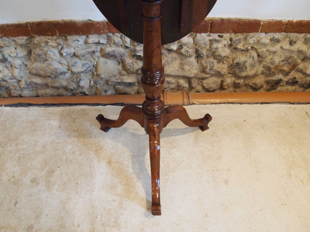 Table very rare Sold Yew and Burr Yew George III hall lamp side c1770 View VII