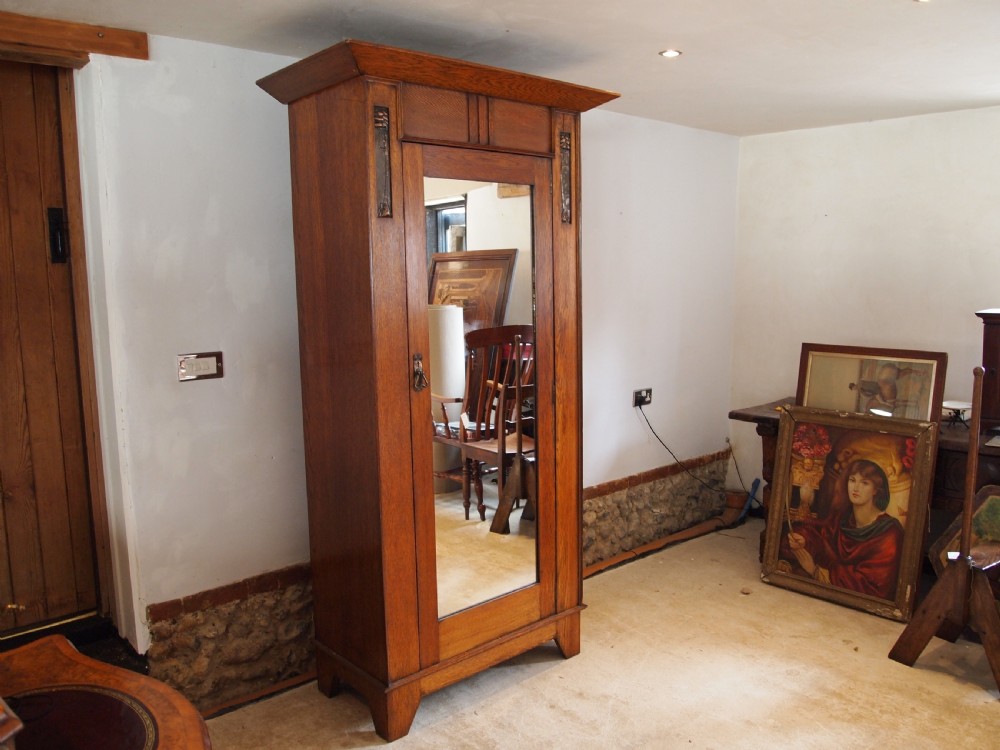 Wardrobe Arts and Crafts Victorian Oak fine quality c1890 View XIV