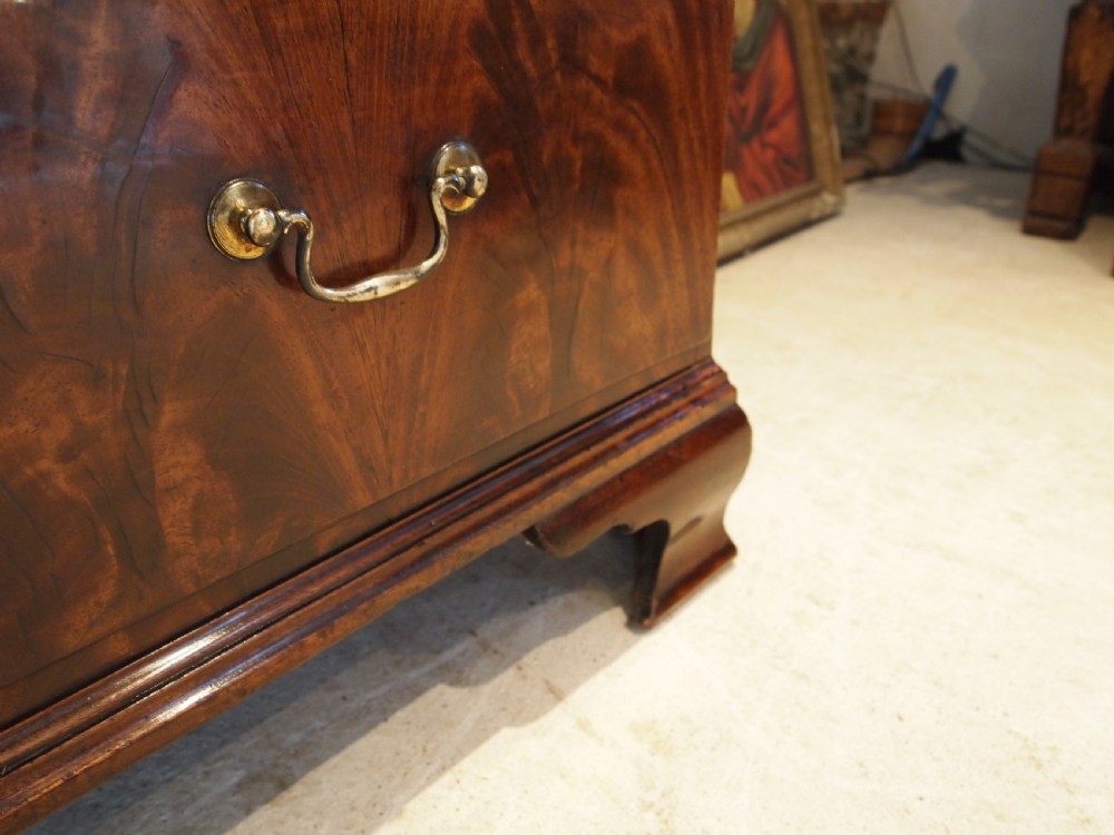 Chest of drawers outstanding chest on chest George III c1770 View XV