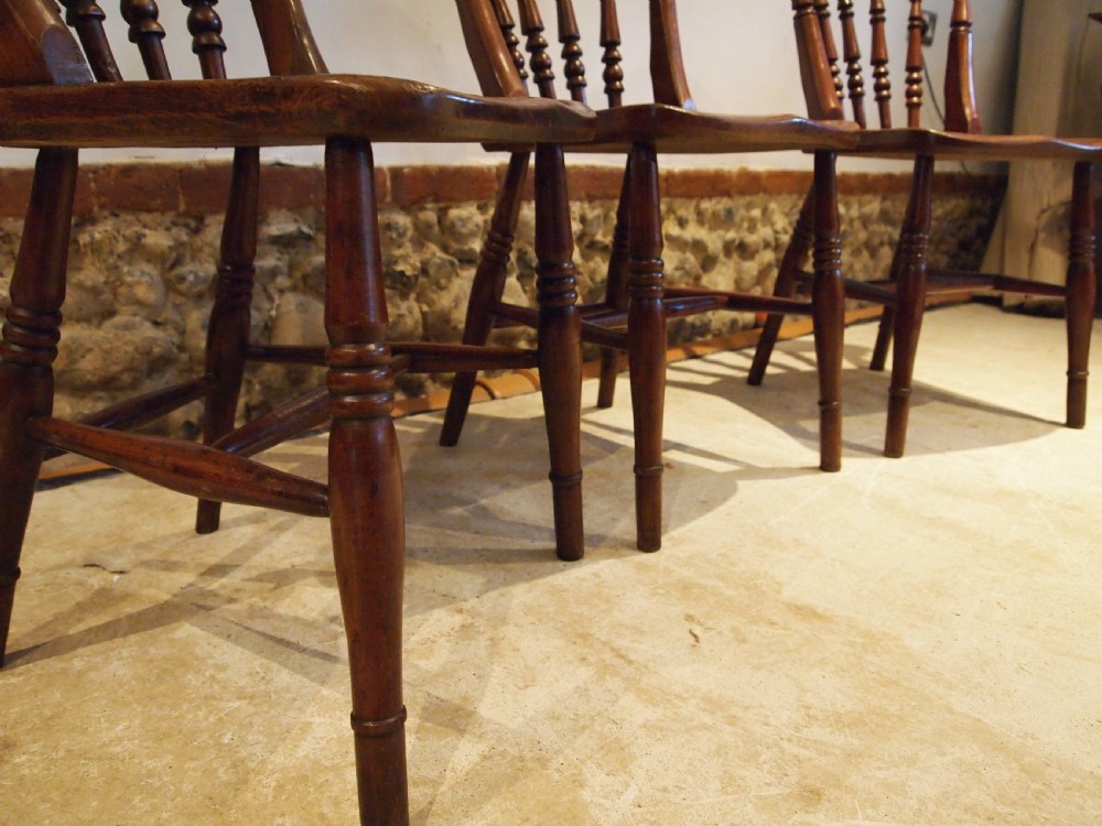 Chairs set of 3 Victorian Windsor kitchen chairs c1870 View IV