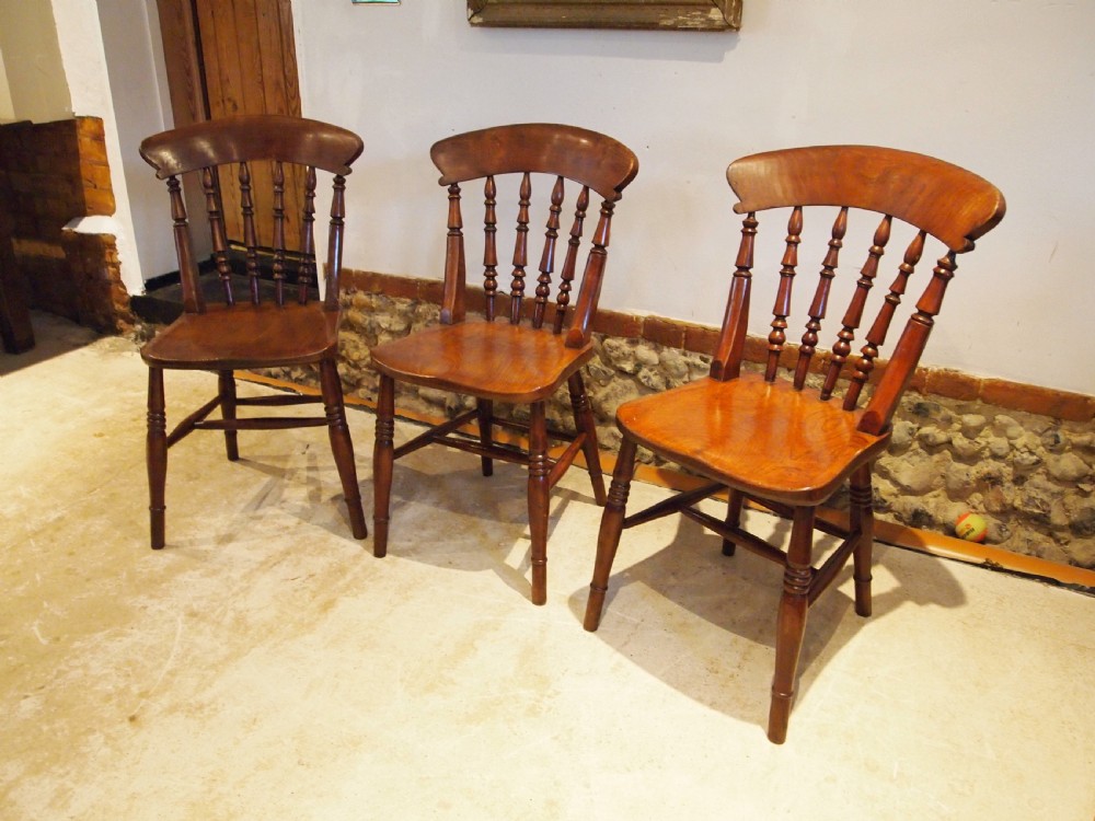 Chairs set of 3 Victorian Windsor kitchen chairs c1870 View VIII