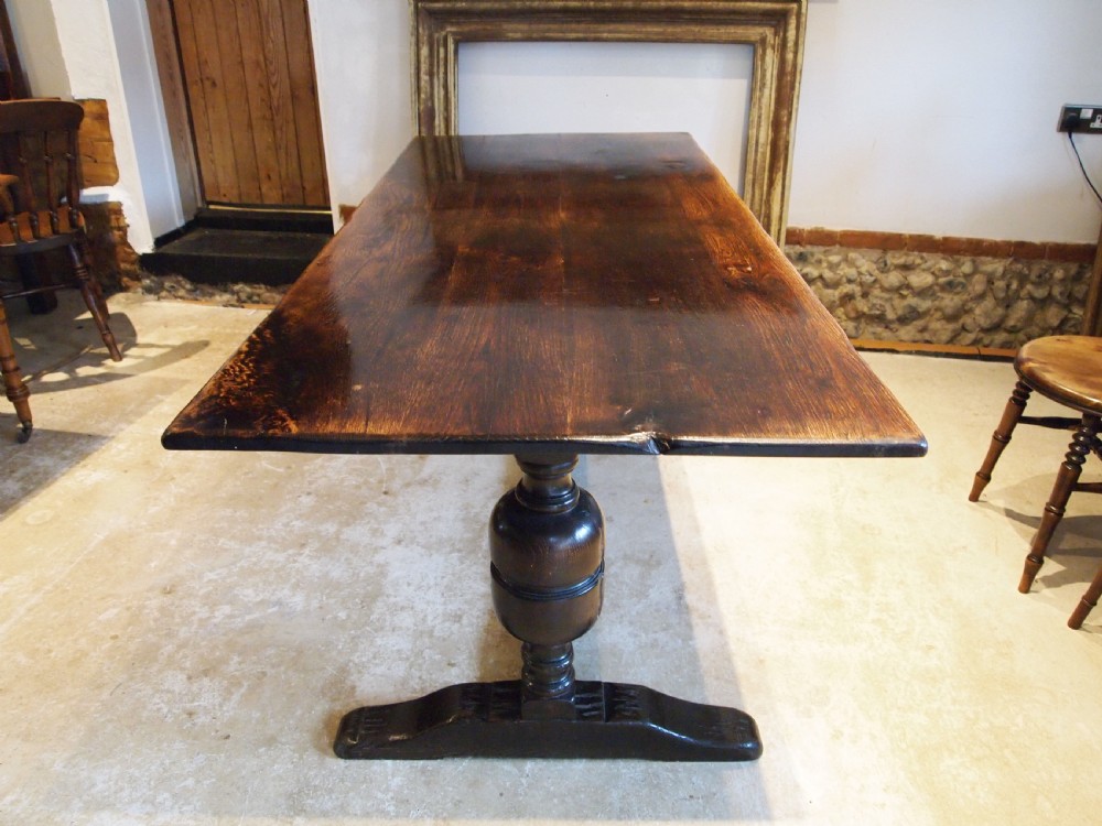 Table refectory farmhouse 17thc style Oak and burr Oak dining c1910 View VII