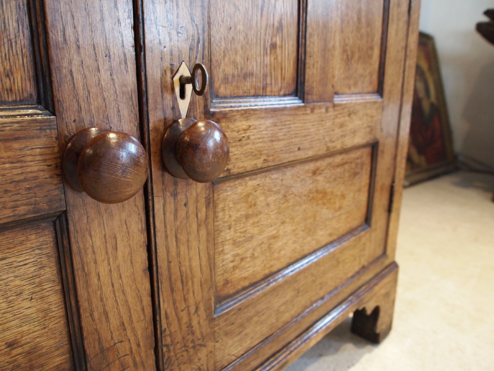 Cupboard dresser stunning Welsh Oak Cwpwrdd Deuddarn c1800 View VIII