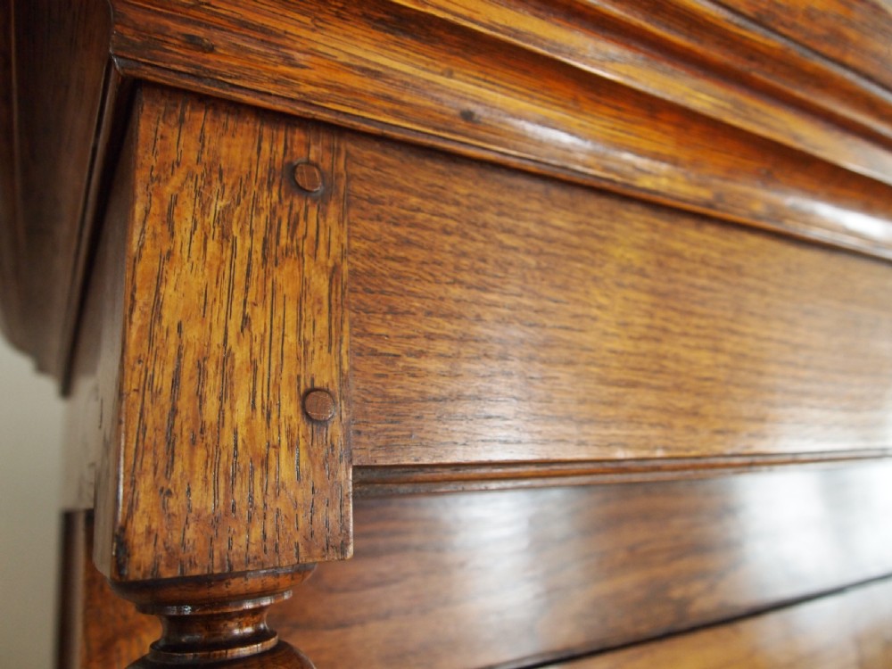 Cupboard dresser stunning Welsh Oak Cwpwrdd Deuddarn c1800 View X
