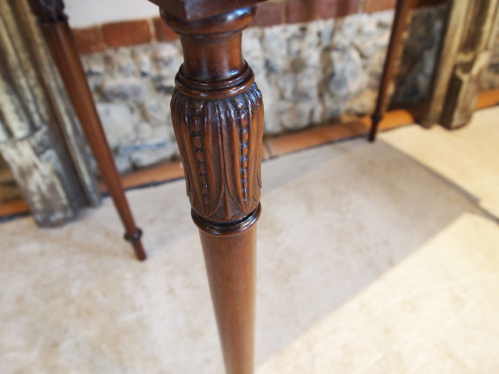 Table fine quality elegant Victorian Mahogany hall lamp side c1890 View IX