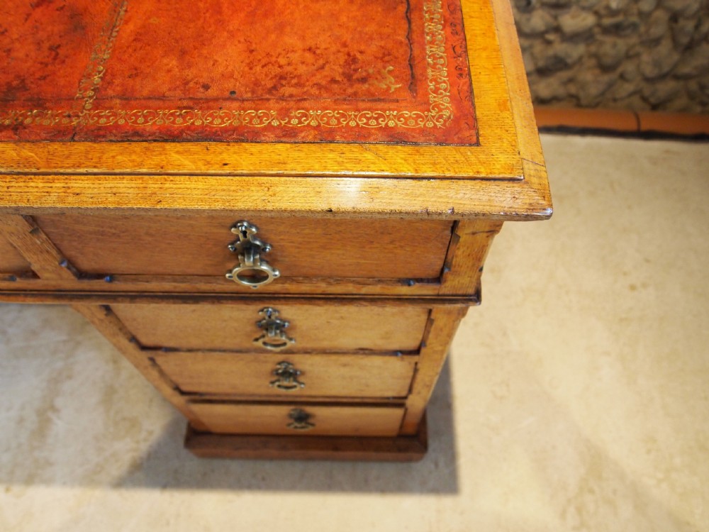 Desk Stunning Arts and Crafts Oak Pugin W. Walker Bunhill Row London c1870 View V