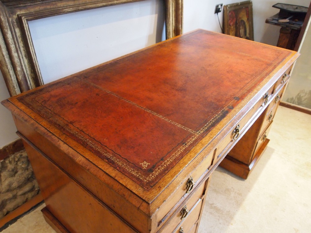 Desk Stunning Arts and Crafts Oak Pugin W. Walker Bunhill Row London c1870 View VI