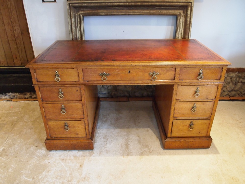 Desk Stunning Arts and Crafts Oak Pugin W. Walker Bunhill Row London c1870 View X