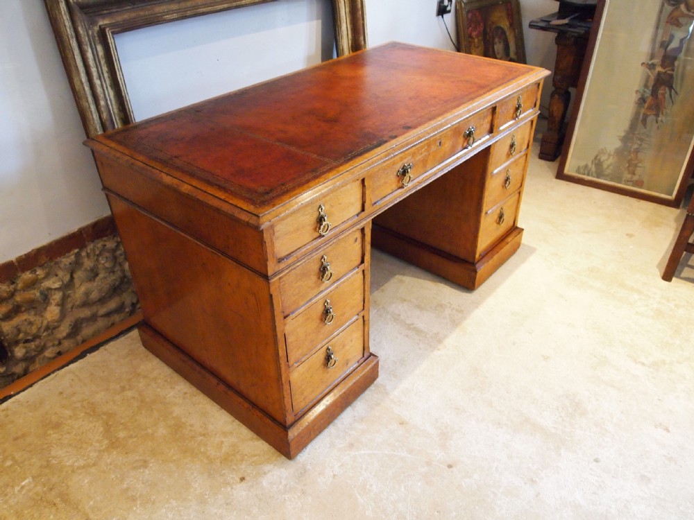 Desk Stunning Arts and Crafts Oak Pugin W. Walker Bunhill Row London c1870 View XIII