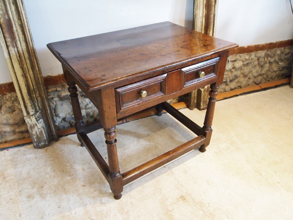 Table stunning James II Oak side hall lowboy lamp c1690 View XII