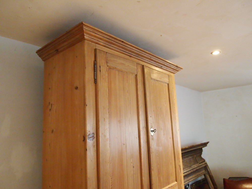 Cupboard pantry Edwardian Pine adjustable shelves c1900 View II