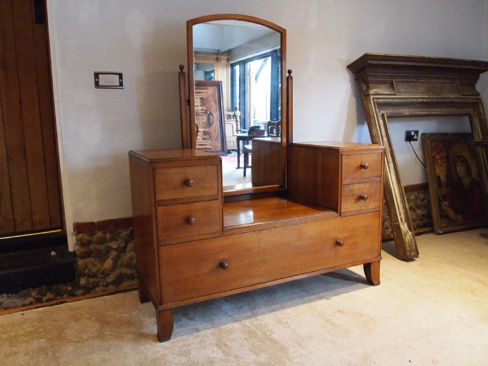 Dressing table with drawers Heals Oak Cotswold school c1930 View IX