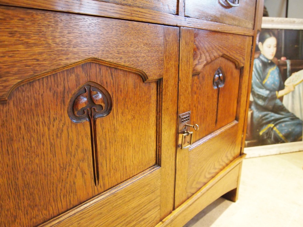 Sideboard dresser stunning Arts and Crafts Oak c1900 View IX