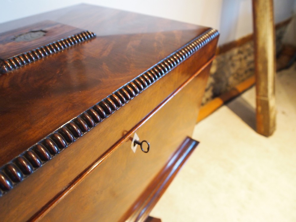 Work table outstanding sewing Fine Regency Mahogany c1820 View XIV