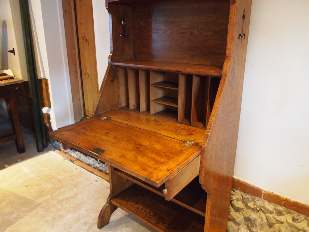 Bookcase bureau Arts and Crafts Oak c1900 View VII