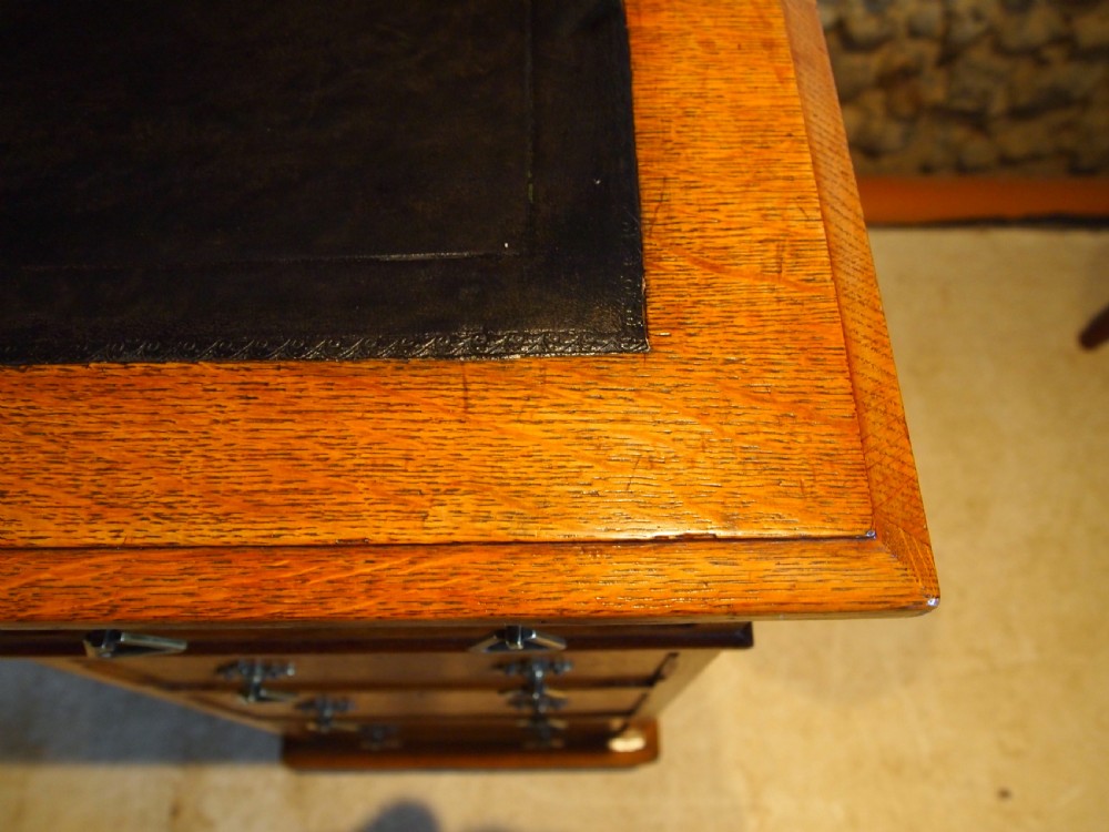 Desk fine Arts and Crafts Victorian Oak 3 parts c1890 View VI