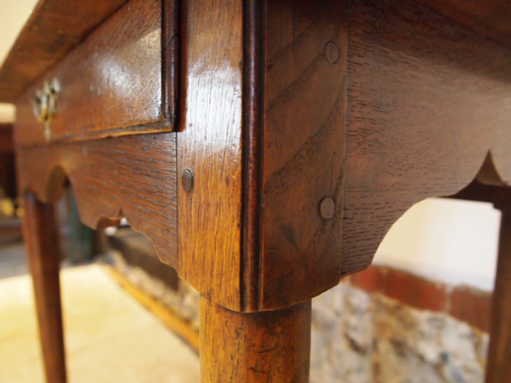 Table Lowboy charming George II Oak c1740 View V