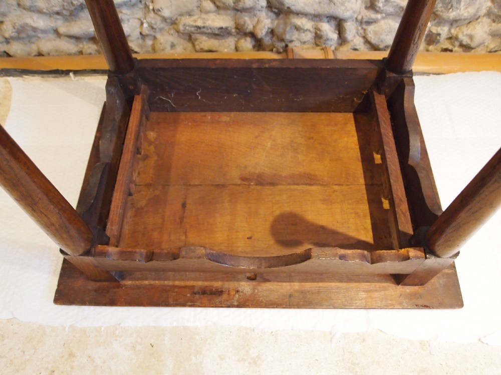 Table Lowboy charming George II Oak c1740 View XI