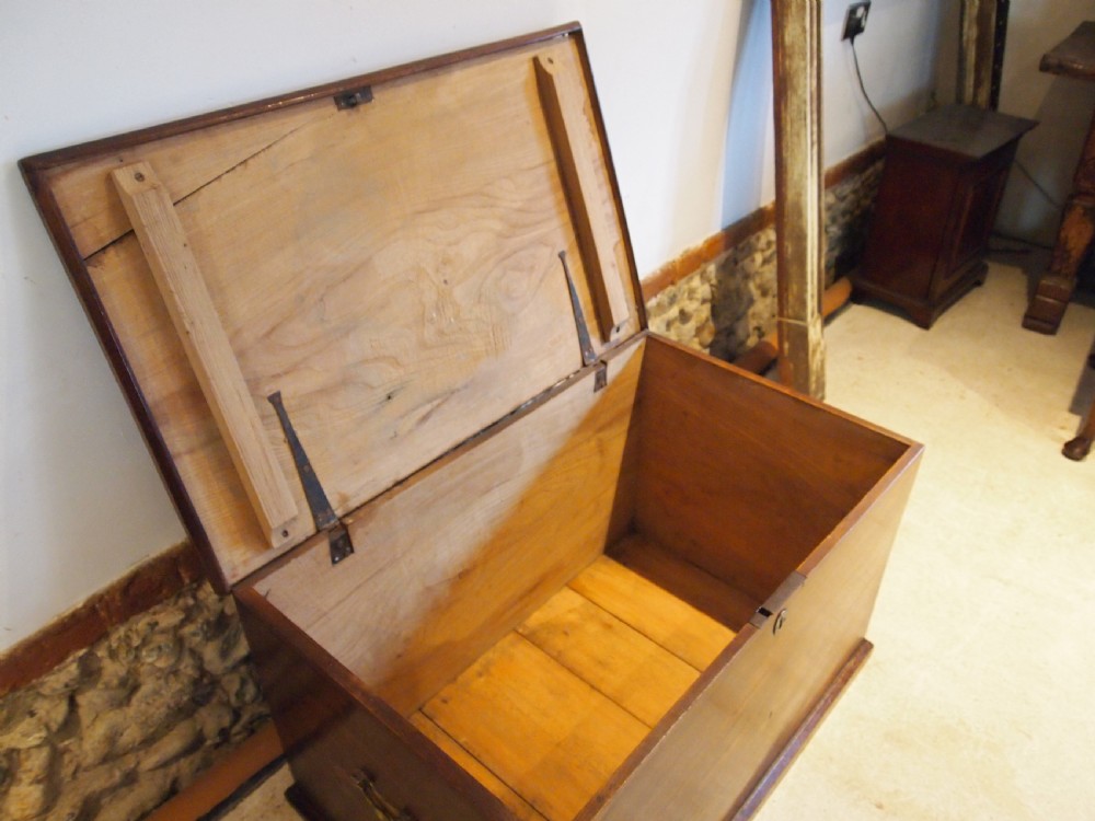 Chest trunk coffer blanket box George III Elm c1800 View VIII