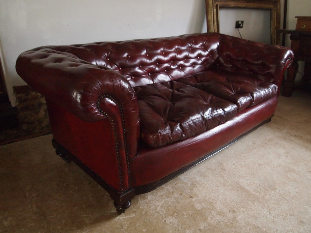 Sofa settee Chesterfield Victorian faux Leather Ox blood c1880 View II