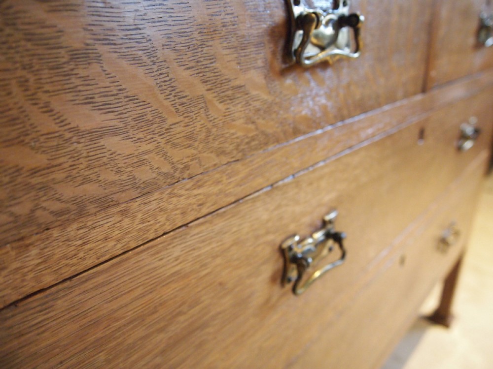 Dressing table Arts and Crafts Oak c1900 View II
