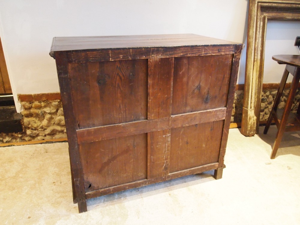 Chest of drawers V rare small William & Mary Oak and Walnut c1690 View VIII