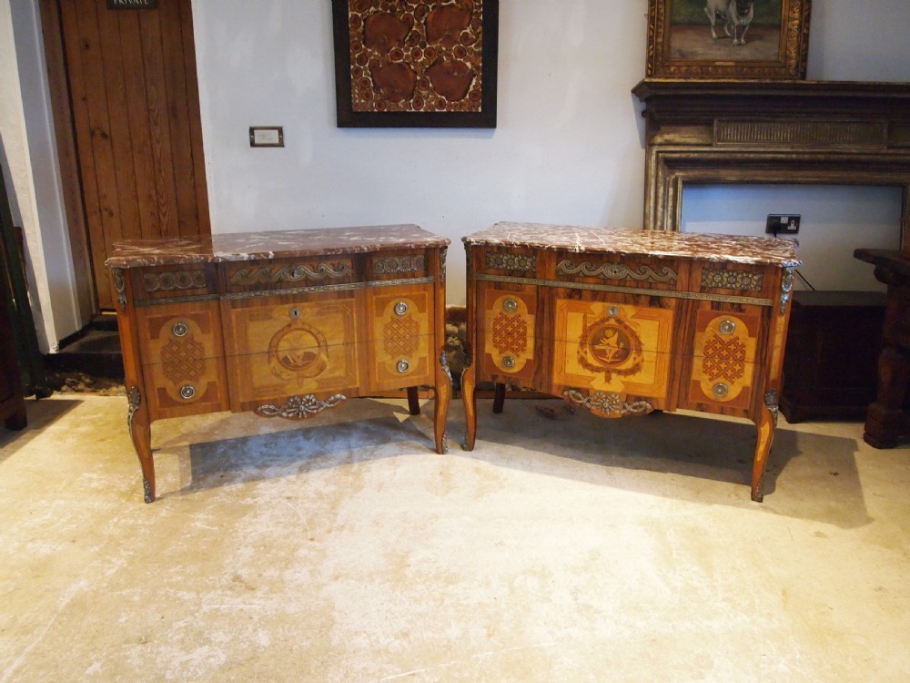 Chest of drawers rare pair of stunning Italian Commodes c1920 View IV