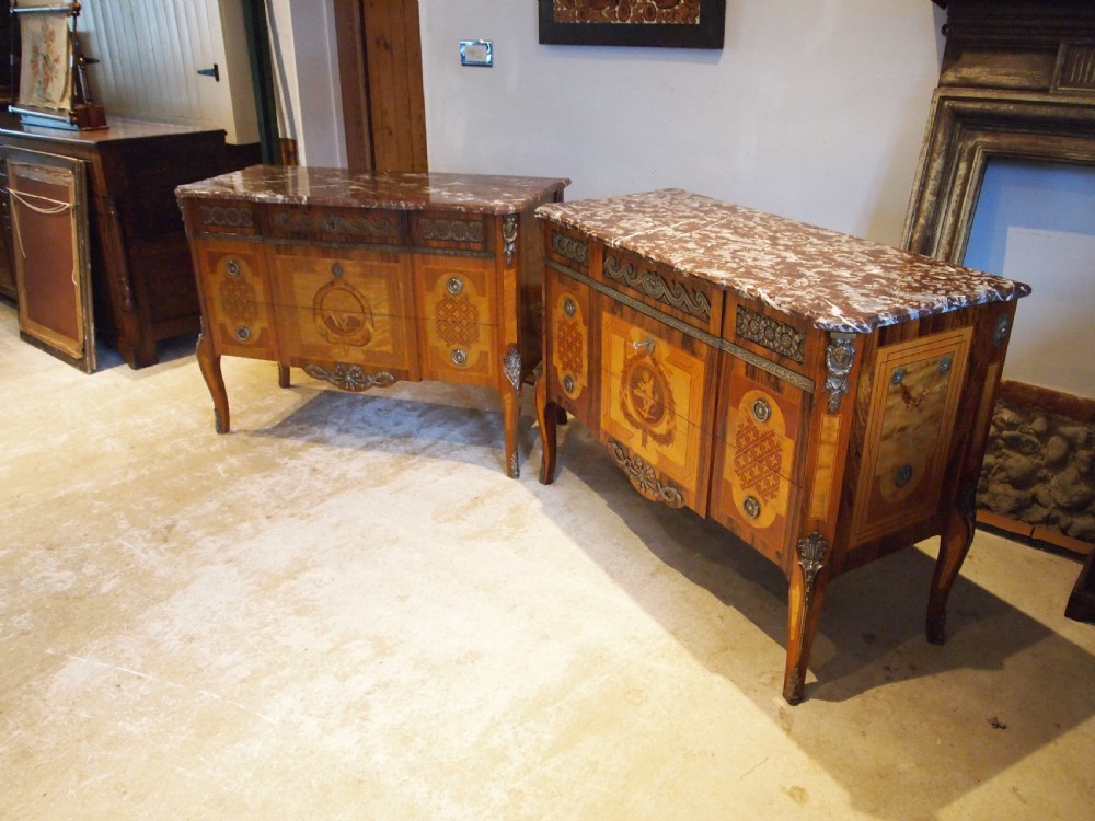 Chest of drawers rare pair of stunning Italian Commodes c1920 View XI