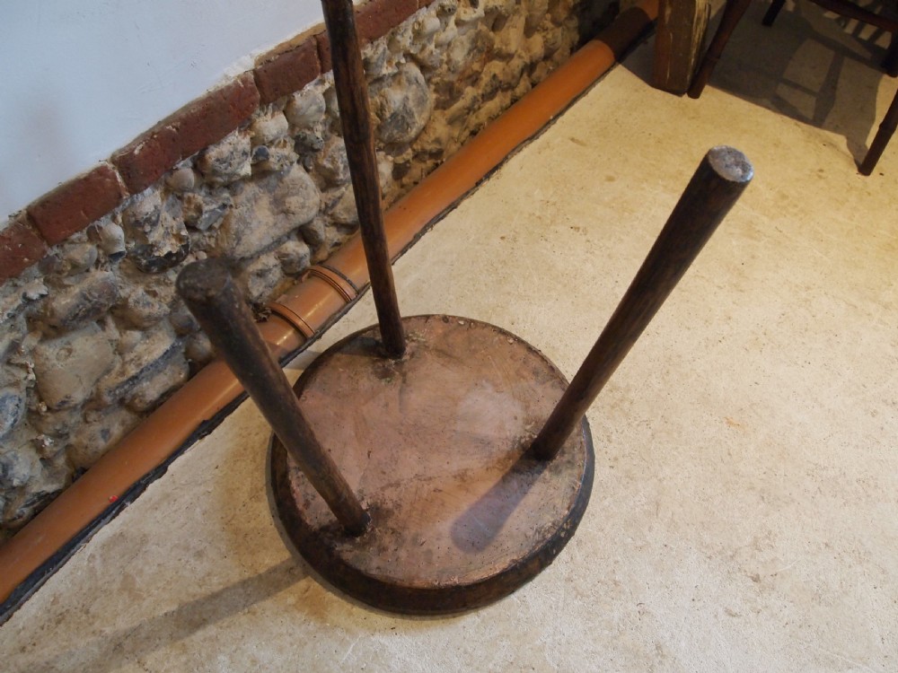 Table rare primitive Cricket table Cheese top Sycamore Ash c1780 View VIII