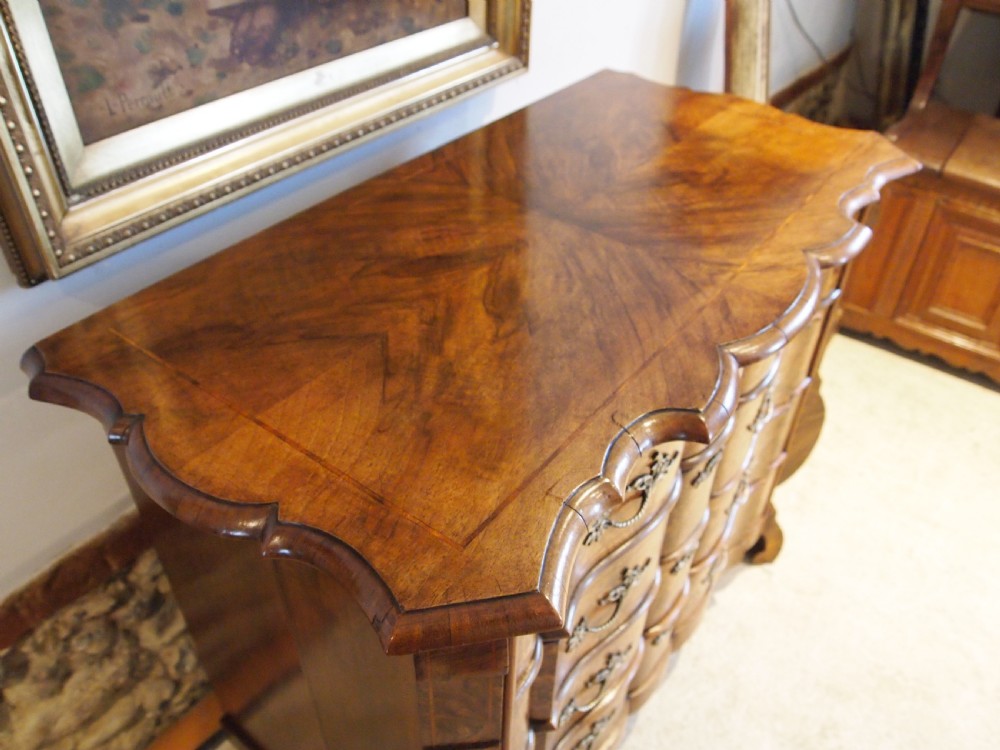 Chest of drawers outstanding small Figured burr Walnut French c1860 View V