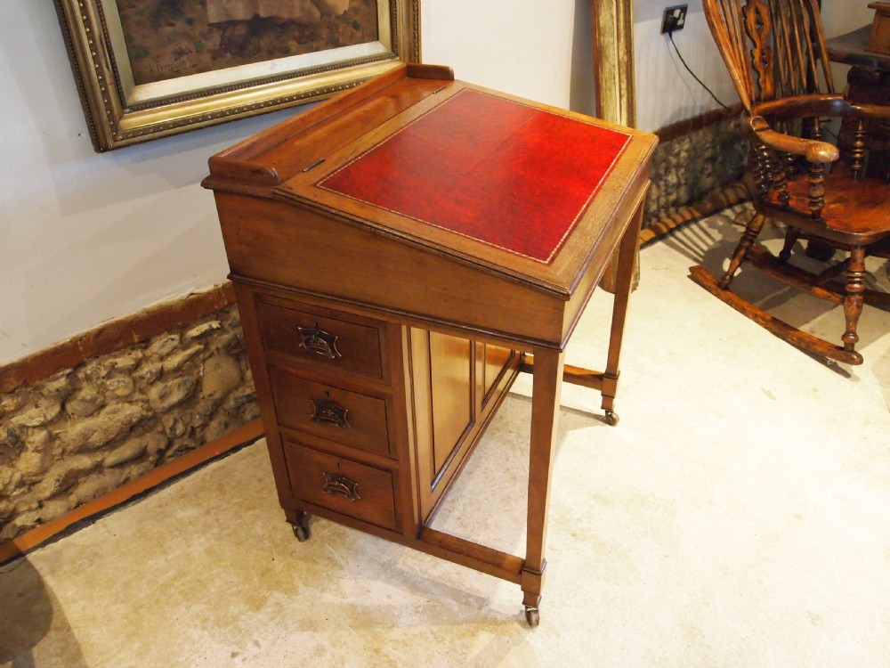 Desk V Rare Arts and Crafts Walnut Davenport c1880