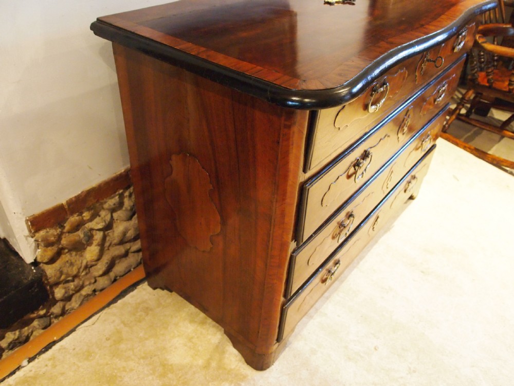 Chest of drawers fine French Walnut commode Louis XVII c1795 View VIII