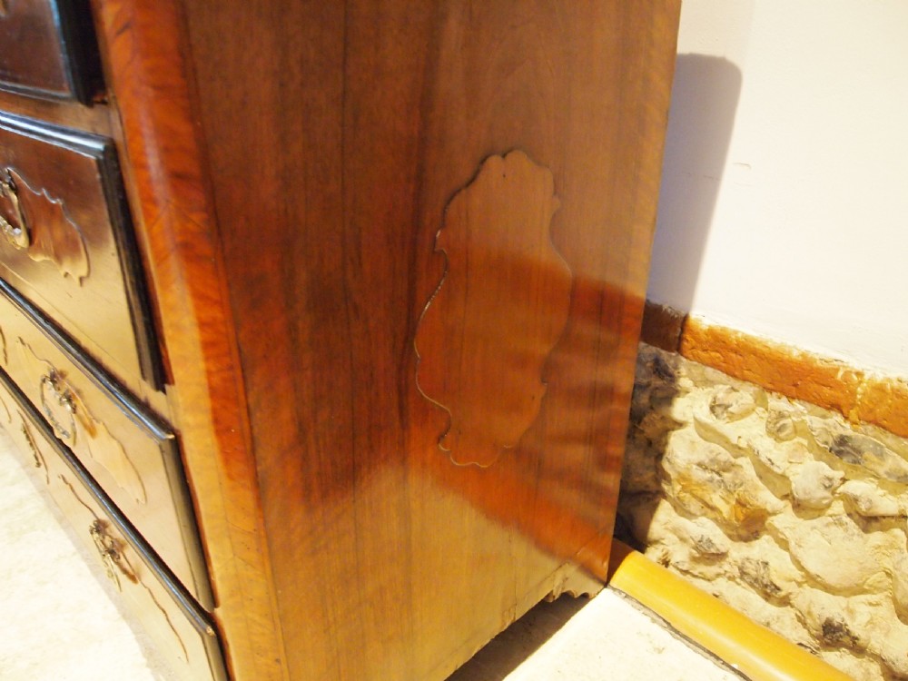 Chest of drawers fine French Walnut commode Louis XVII c1795 View XI