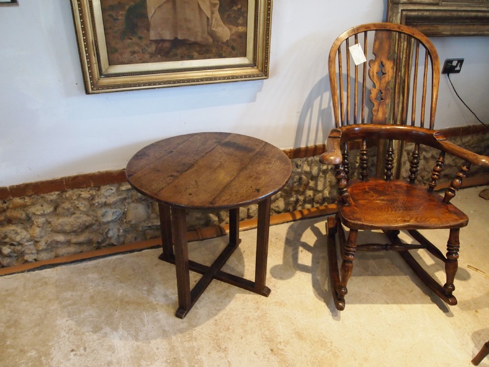 Table Cricket table Victorian Oak side hall lamp c1840 View V
