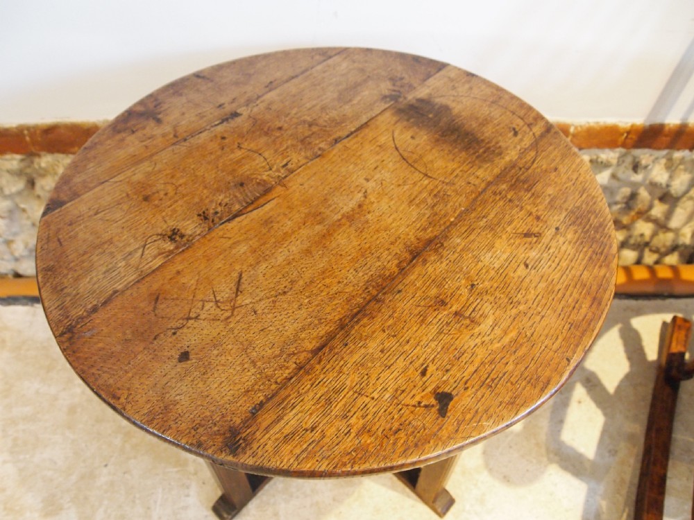 Table Cricket table Victorian Oak side hall lamp c1840 View VIII