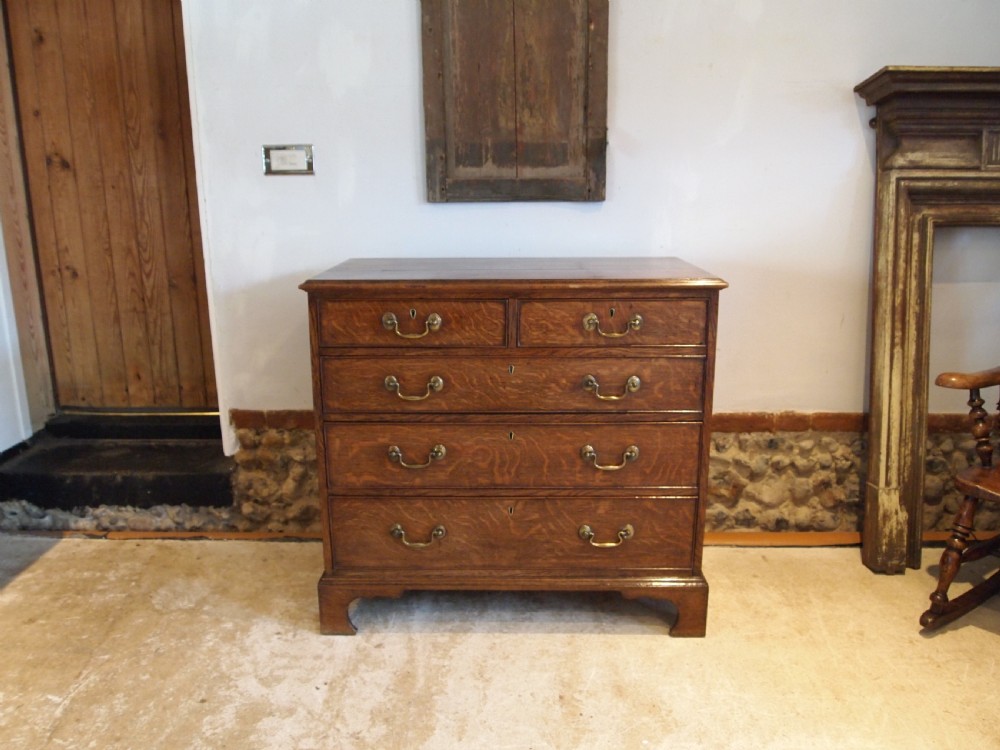 Chest of drawers fine rare small George III Oak c1780 View XIII