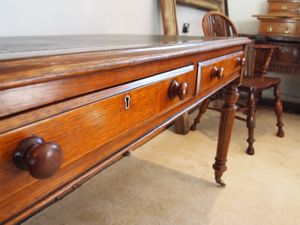 Desk writing table Gillows Oak c1880 View IV